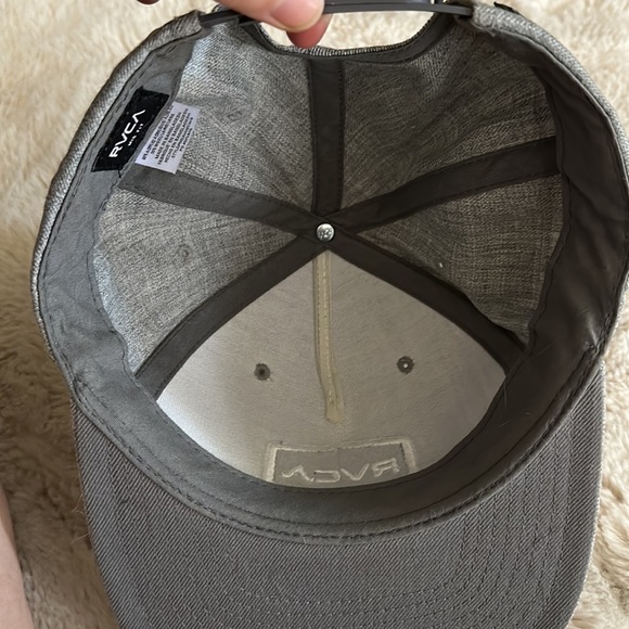 RVCA Grey SnapBack Hat - Picture 2 of 2
